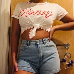 Honey Short Sleeve Crop Top